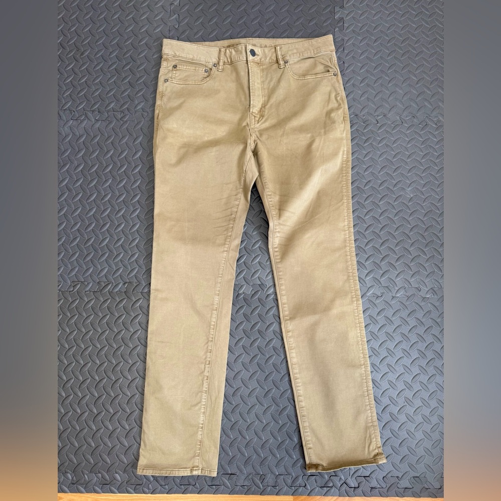 American Eagle Outfitters Khaki Pants Men’s
